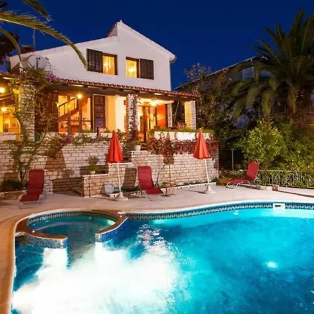 Pool & Panorama Masha Villa Seget Vranjica