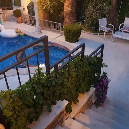 Villa Pool & Panorama Masha *
